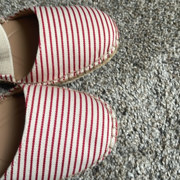 Abella Red & White True Comfort Shoes - Picture 11 of 12